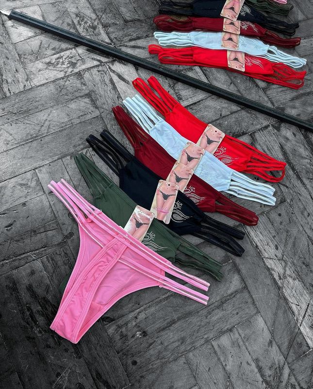 Colaless LUREX (1 x $100)