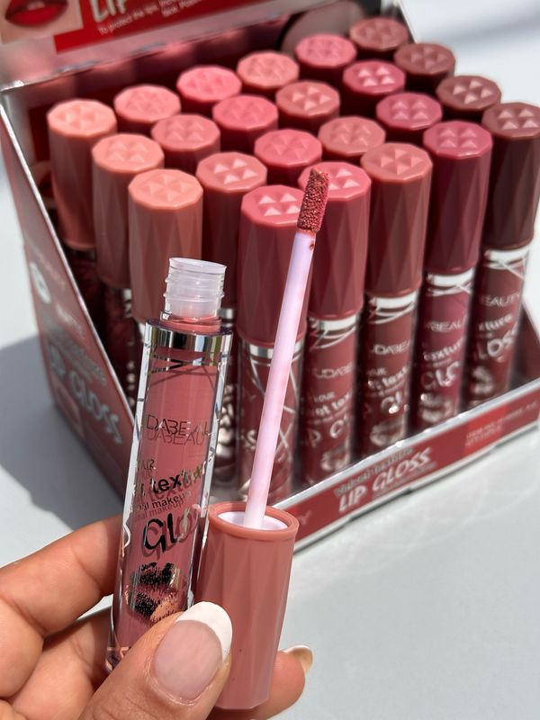 Labial SUPER BROWN. Colores Nude tonos marrones