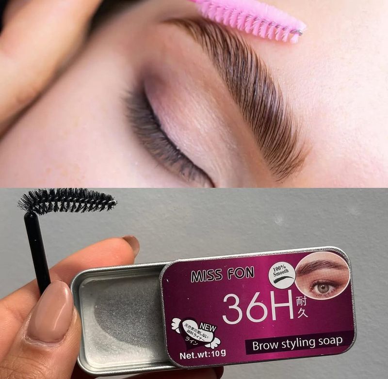 Cera gel para cejas