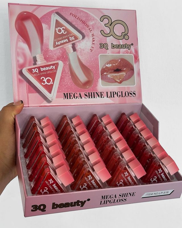 Gloss LABIAL super shine con escarcha de brillitos
