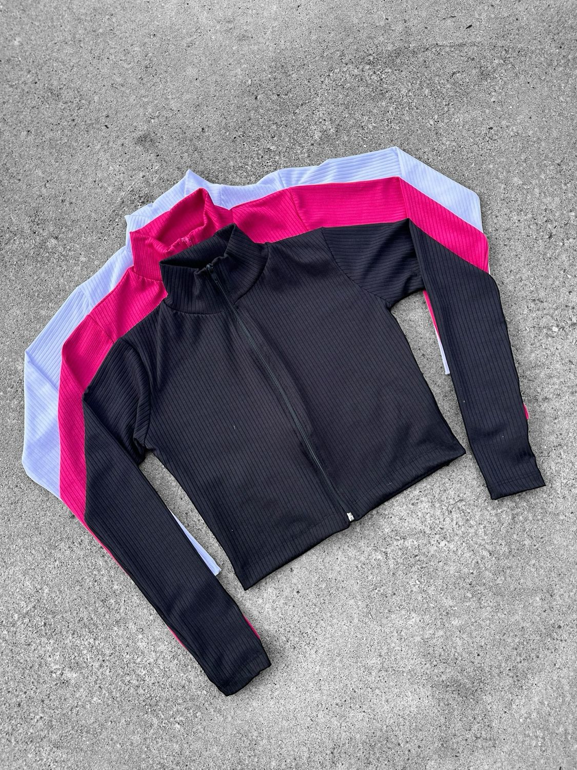 Campera polera con cierre