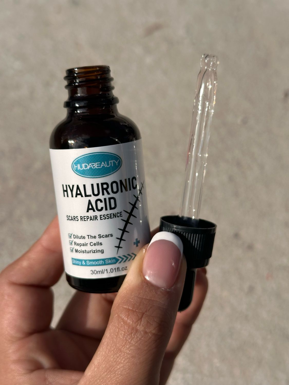 Serum de acido hialuronico efecto antimarcas