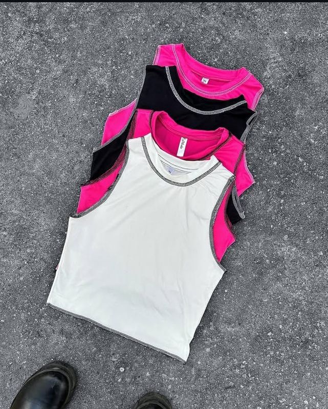 Musculosa brush bordado