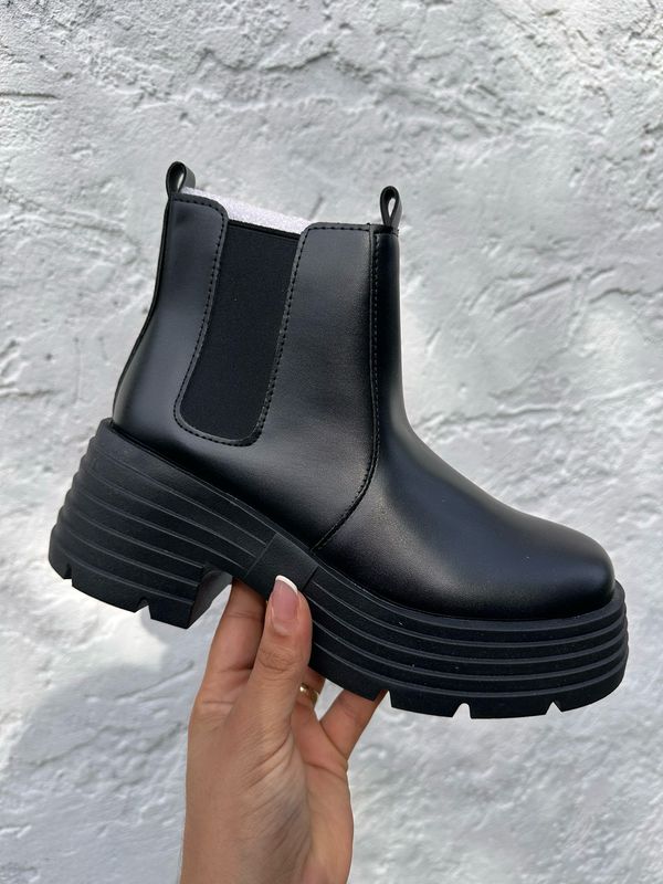 Botas con plataforma y elastico