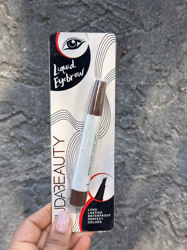 Delineador para cejas