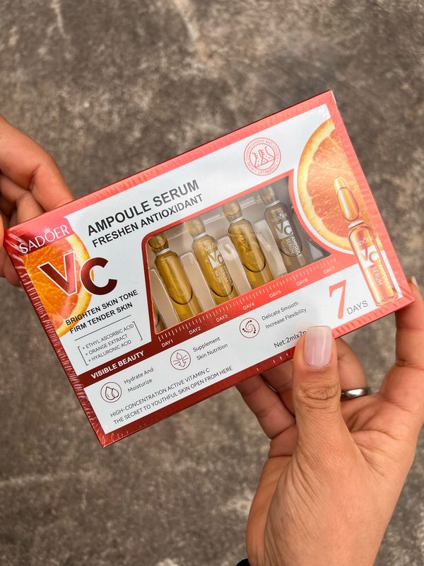 Pack de 7 ampollas de serum facial con VITAMINA C