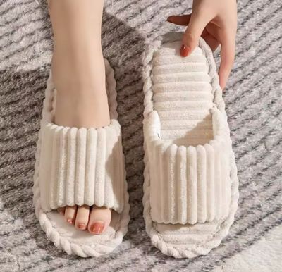 PANTUFLAS / GOMONES / CHANCLETAS