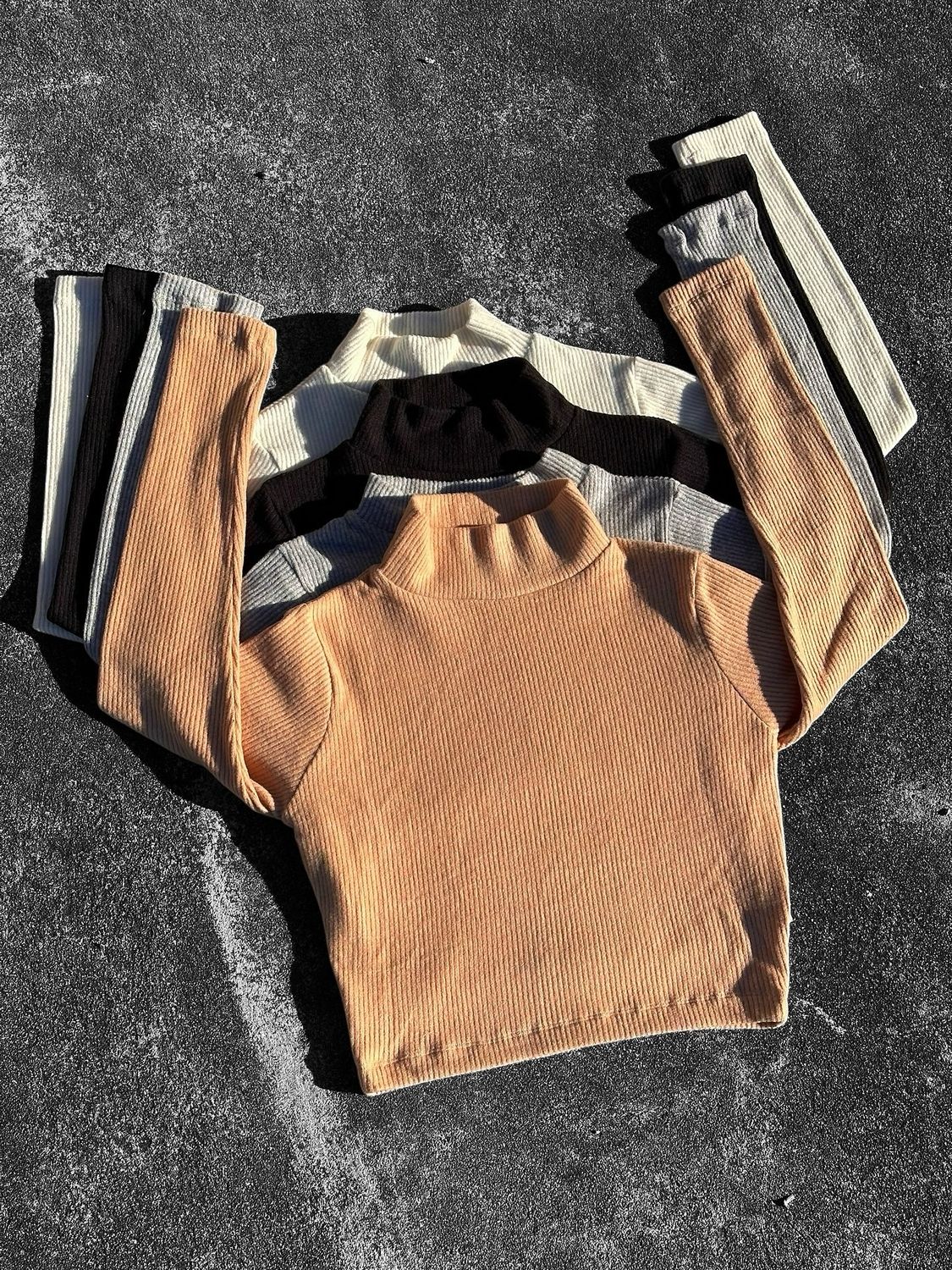 Polera Morley peludita X MAYOR ($350 c/u paquete minimo de 4 unidades) Incluye 1 crudo, 1 gris, negro y 1 beige