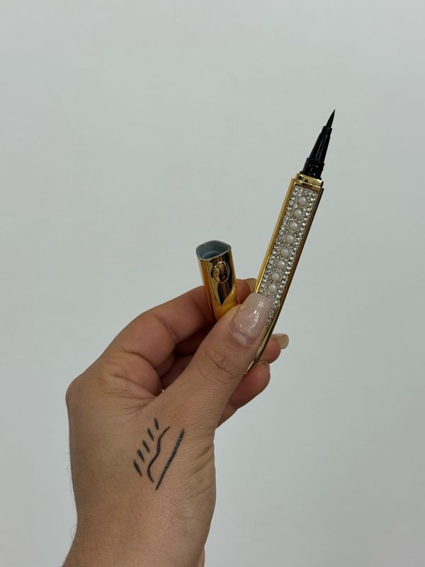 Delineador liquido