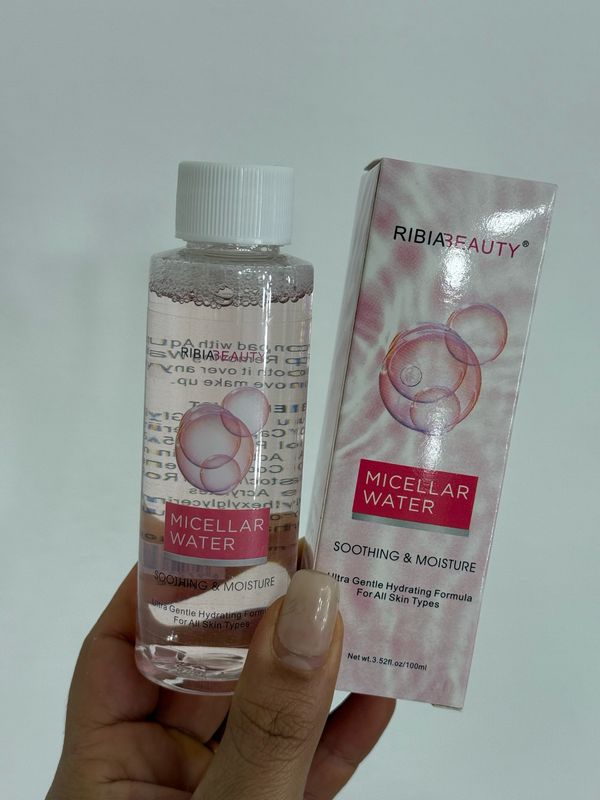 Agua micelar de rosas