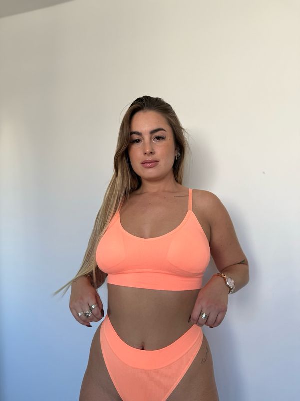 Conjunto morley de ropa interior de tanga y sutien con push up