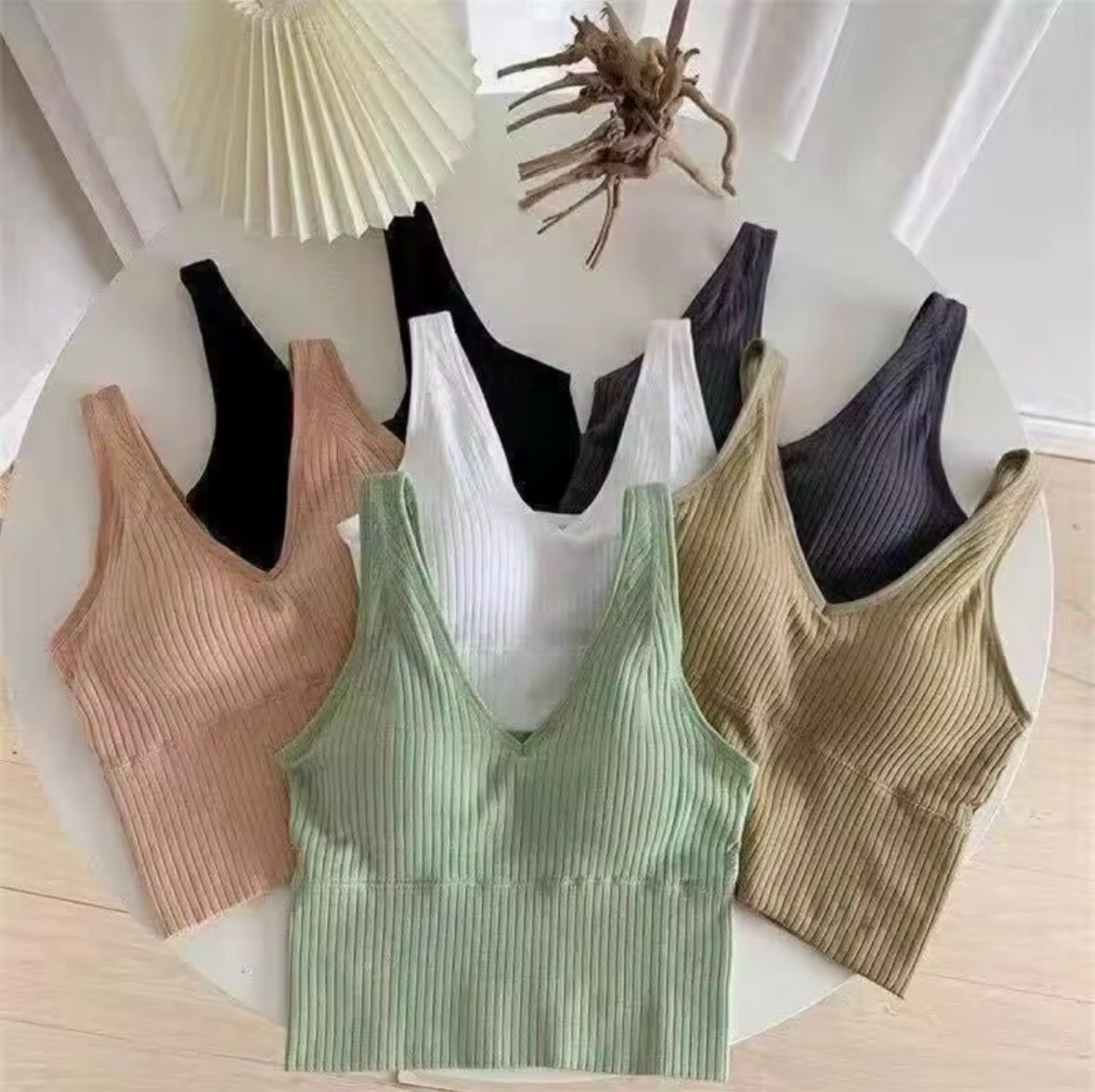 Top deportivo con push up