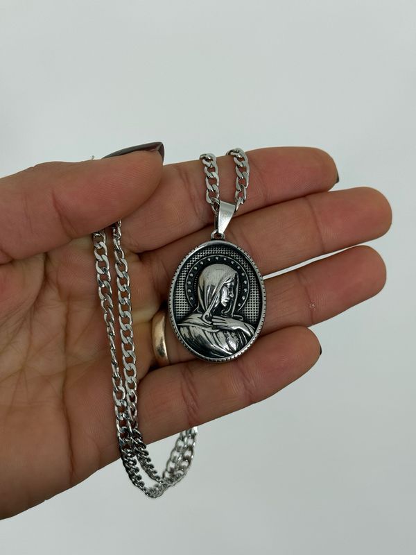 Collar de virgencita en acero quirurgico
