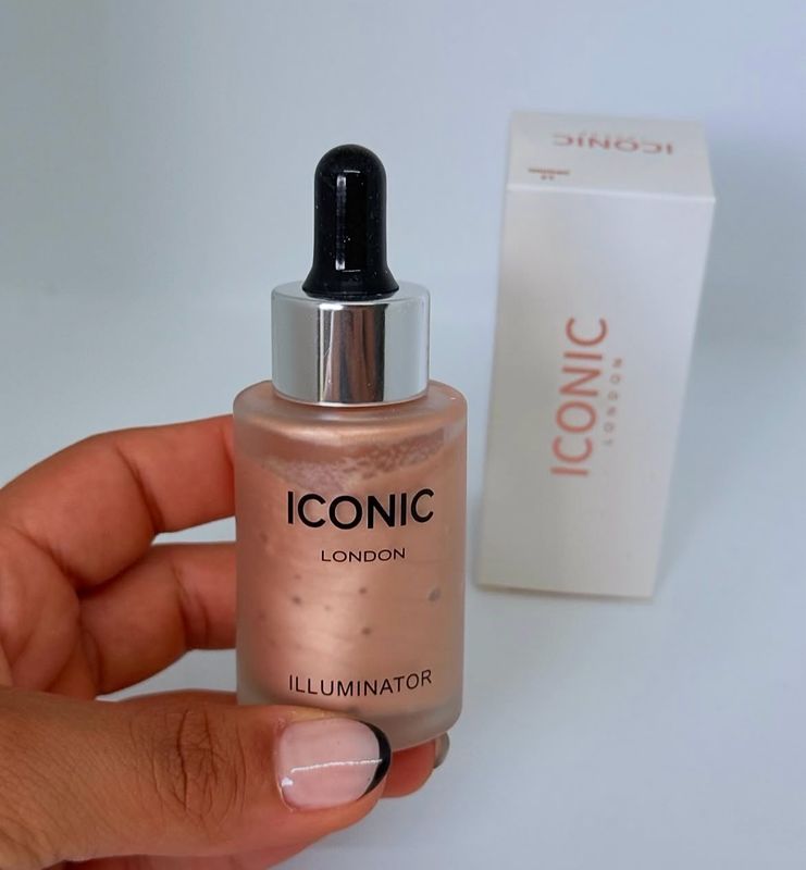 Iluminador Liquido iconico pigmentacion profesional