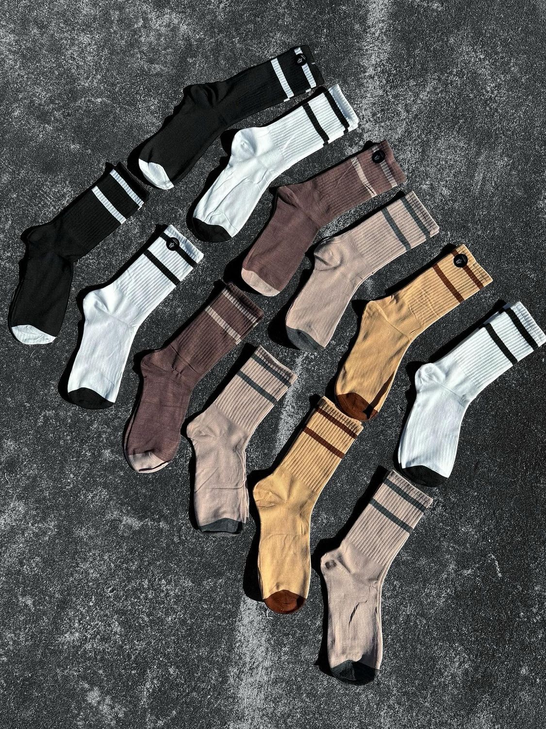 Docena de medias tonos marron