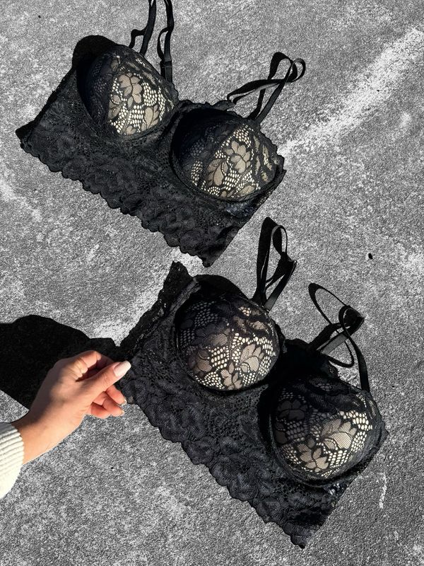 Top de encaje con push up