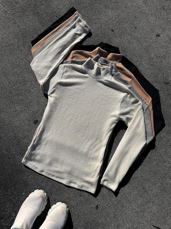 Polera larga Morley abrigada X mayor ($390 c/u paquete minimo de 4 unidades) Incluye 1 negra, 1 beige, 1 gris y 1 crudo