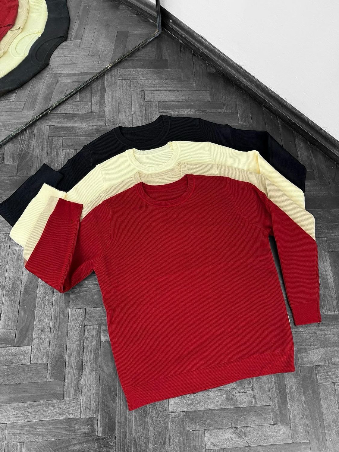 Buzo basico en tela hilo