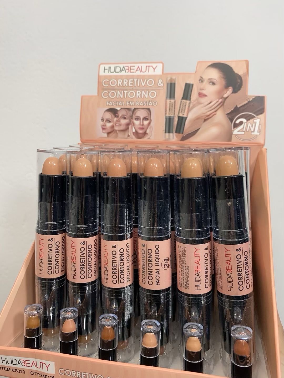 Pack duo de corrector y contorno en barra