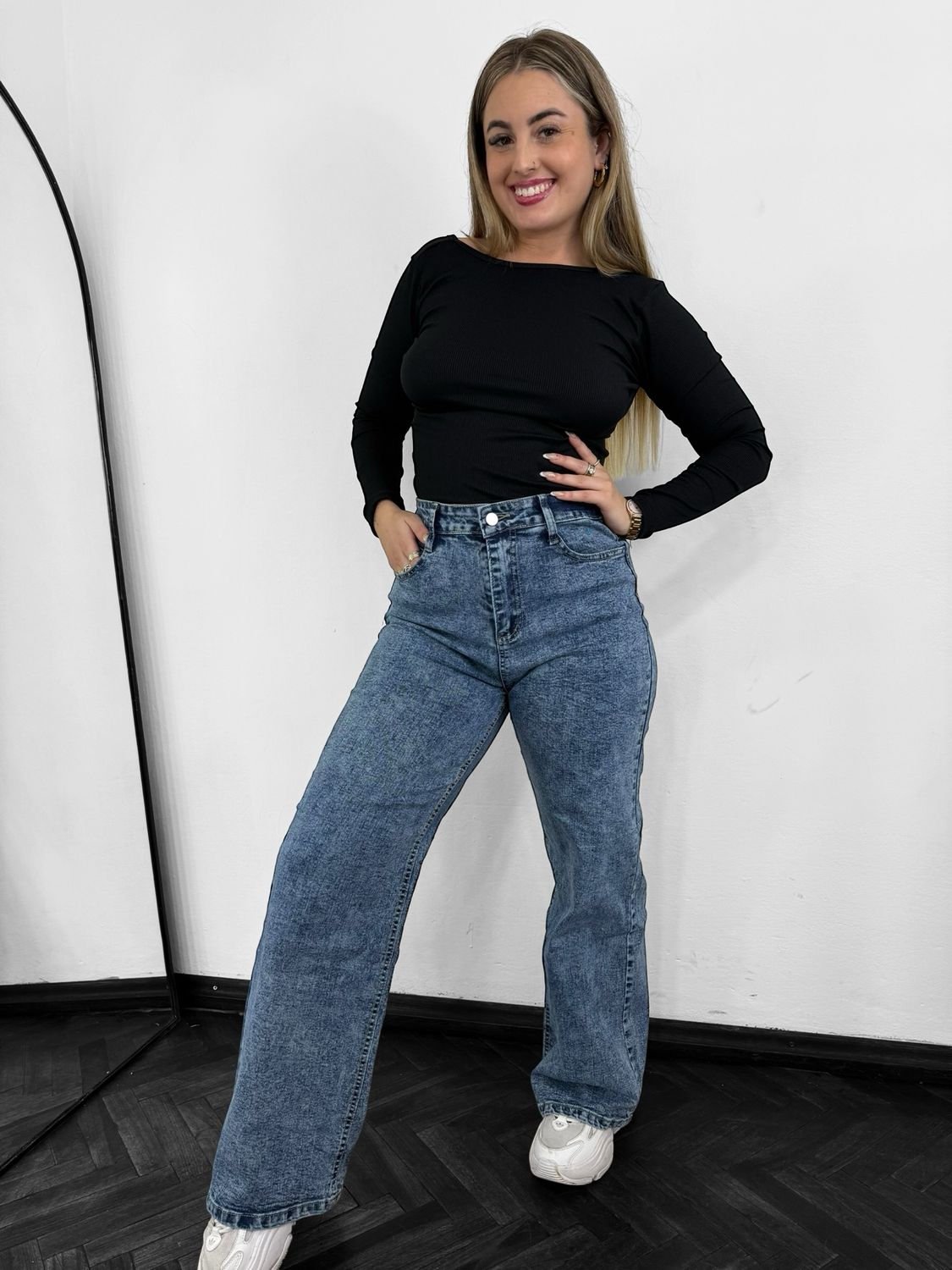 Jean Barranquilla color azul nevado X MAYOR ($790 c/u paquete minimo de 12 unidades)