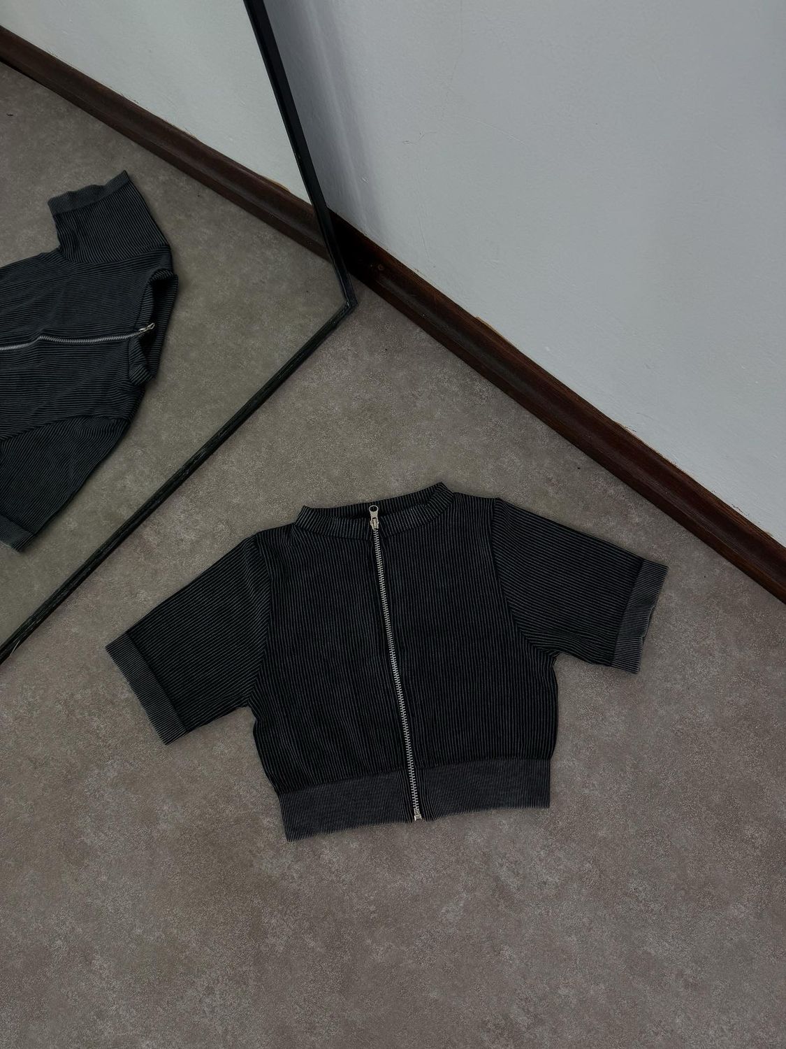 Remera nevada con cierre por MAYOR ($250 c/u Pack de 12 unidades)