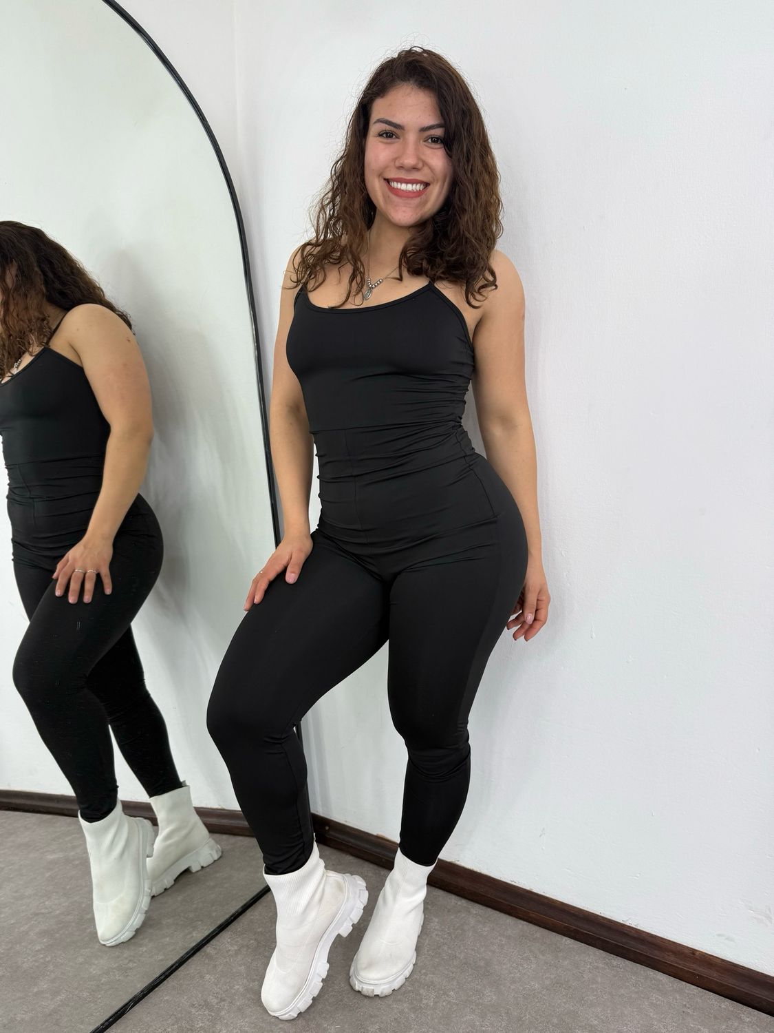 Enterito SKINNY elastizado color negro