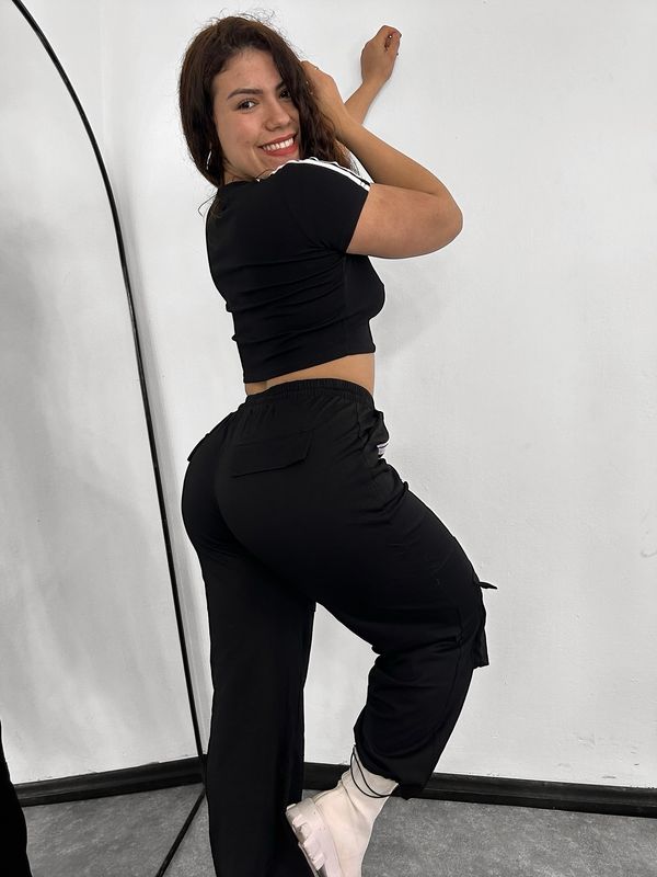 Conjunto DUBAI de remera y pantalon