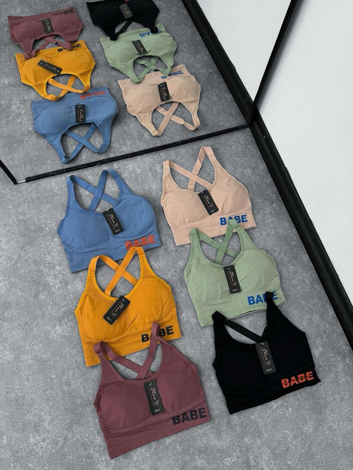 Top deportivo con push up