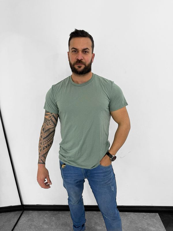 Remera basica de hombre
