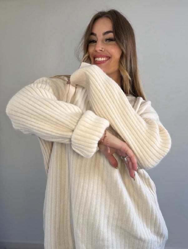 Buzo de hilo vanalado  oversize