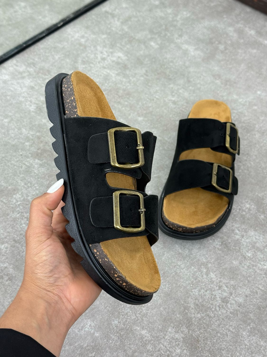 Sandalia con Hebillas