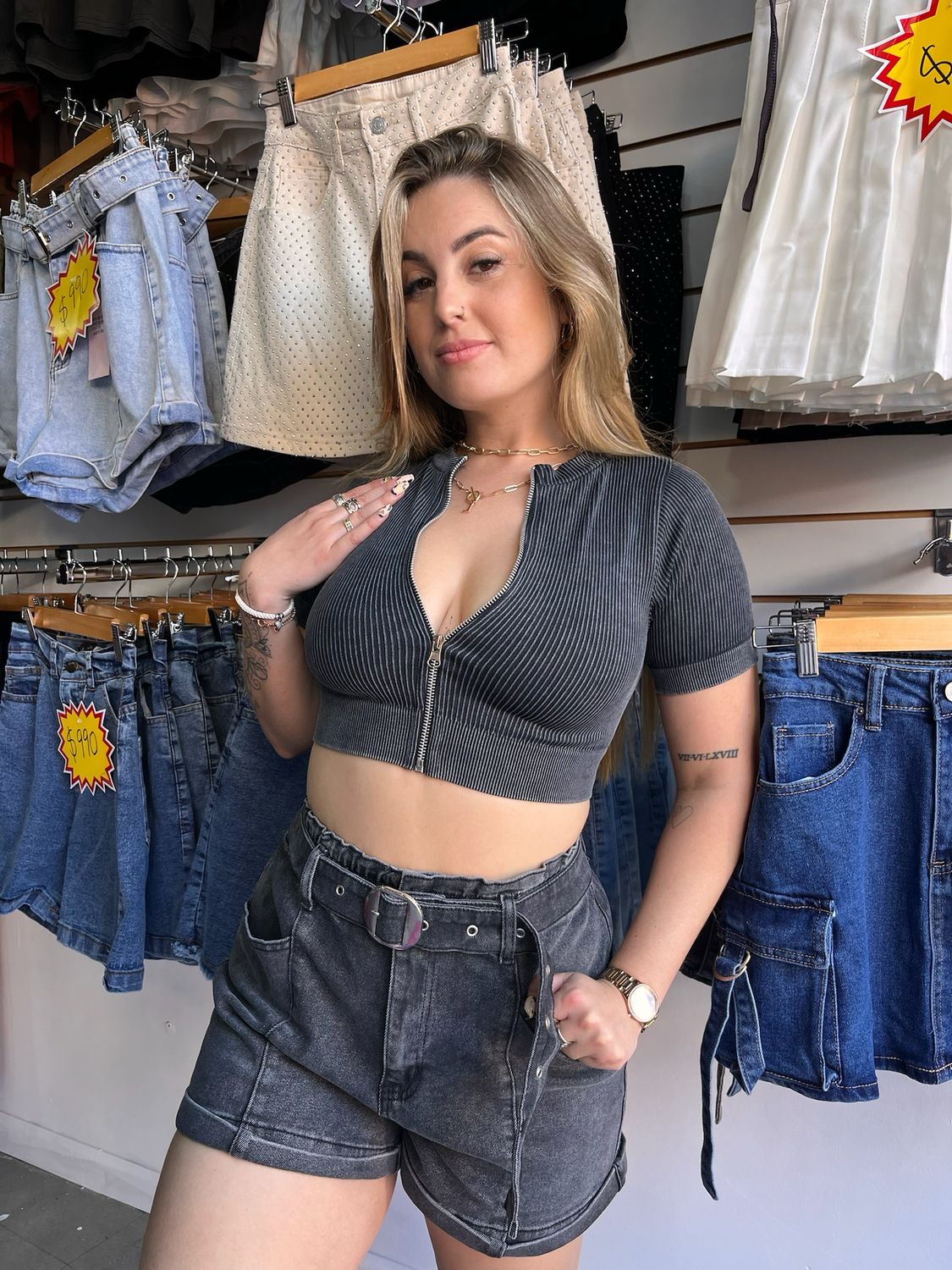 Remera nevada con cierre Remera nevada con cierre