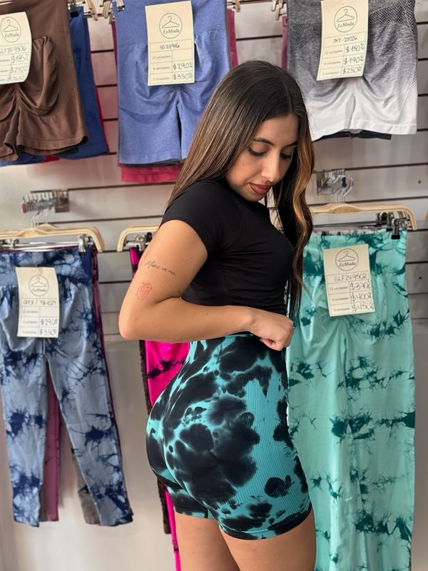 Short con Push Up Tie-dye