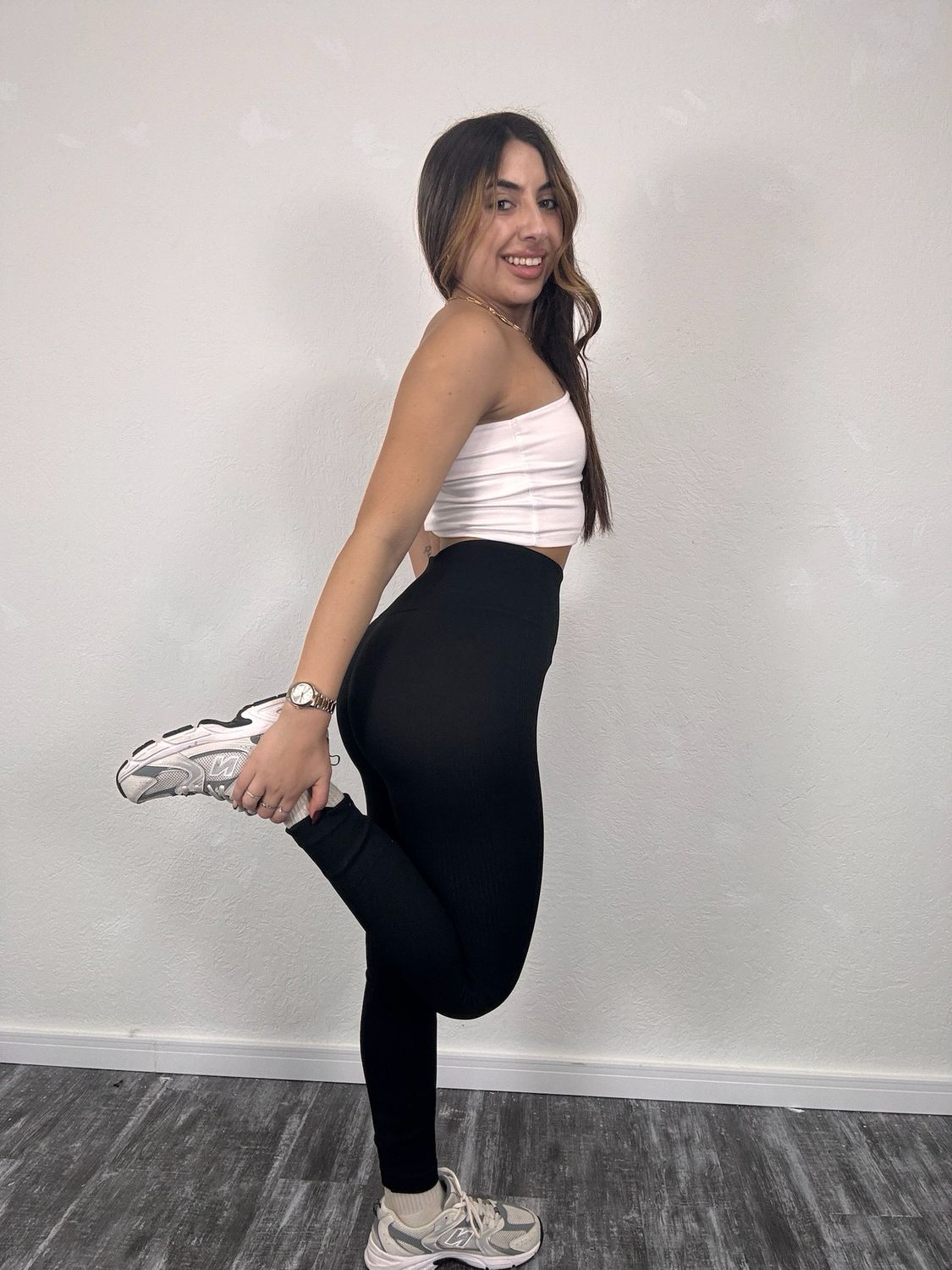 Calza negra Efecto Push UP X MAYOR ($330 c/u paquete minimo de 12 unidades)