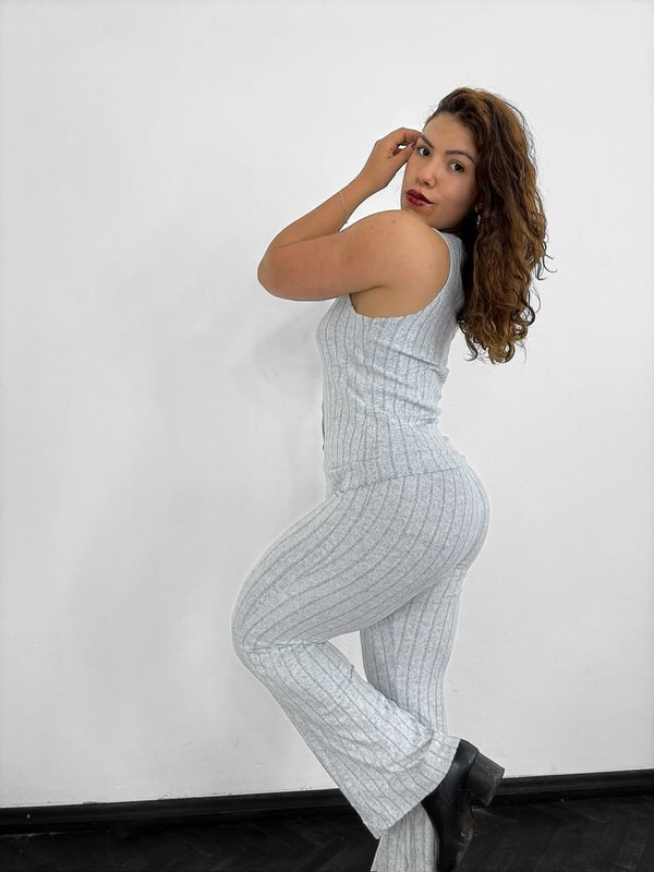 Conjunto sastrero con top con botones y palazo oxford X MAYOR ($490 c/u paquete minimo de 6 unidades)