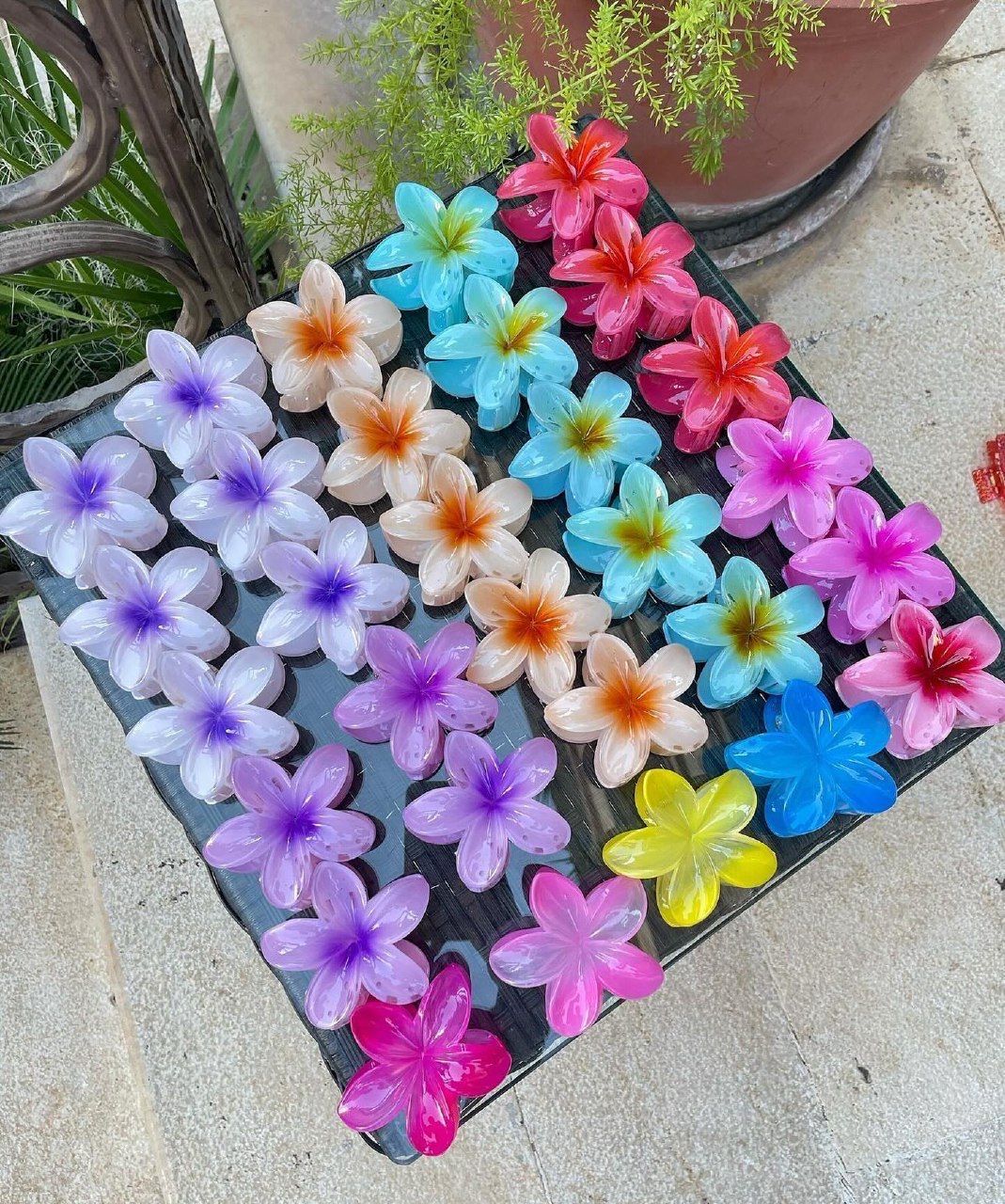 Pinza diseño flor colores tropicales X MAYOR ($20 c/u paquete minimo de 12 unidades)