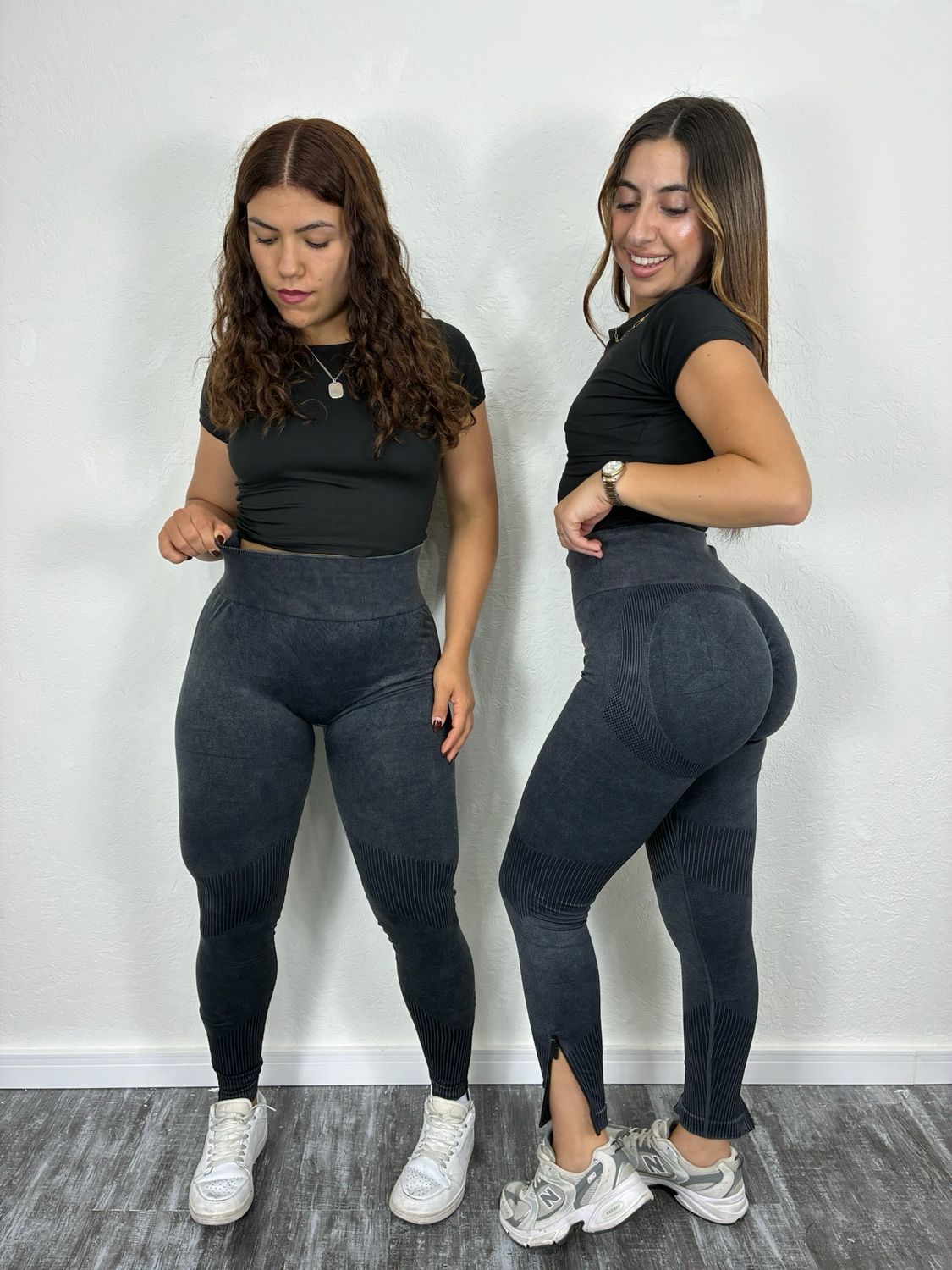 Calza de dama difuminada con push up + cierre en la pierna($520 c/u paquete munimo de 3 unidades) Calza de dama difuminada con push up + cierre en la pierna($520 c/u paquete munimo de 3 unidades)