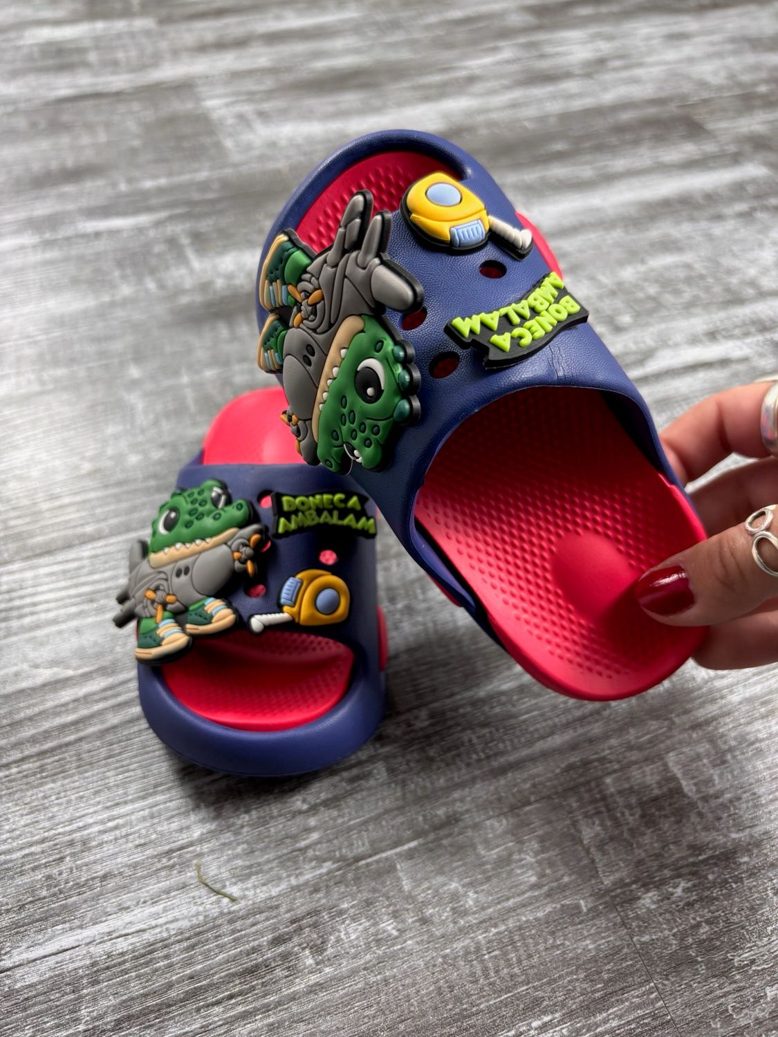 Chancletas para nenes diseños variados($280 c/u paquete minimo de 6 unidades) Chancletas para nenes diseños variados($280 c/u paquete minimo de 6 unidades)