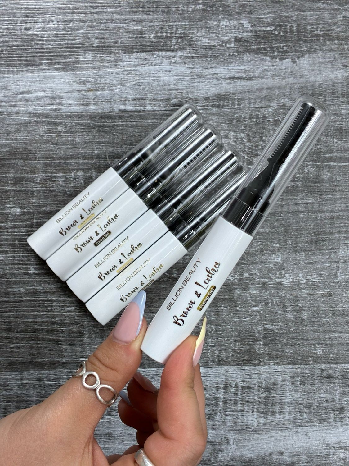 Gel Fijador de Cejas + Cepillo