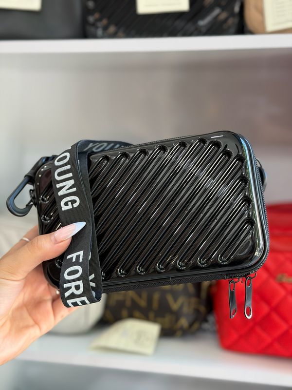 Cartera con correa estuche duro SIEMPRE JOVEN color negro