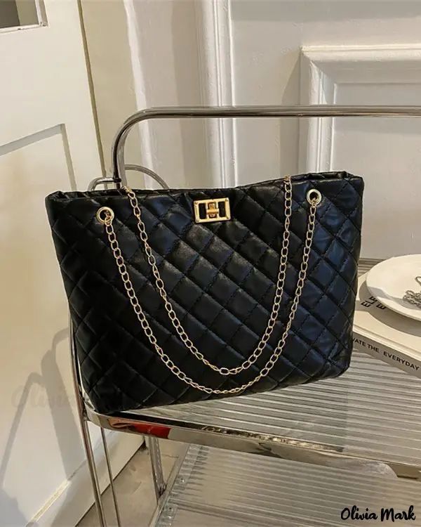 Cartera con Cadenas mediana color negro por MAYOR ( $290 c/u Pack de 6 unidades)