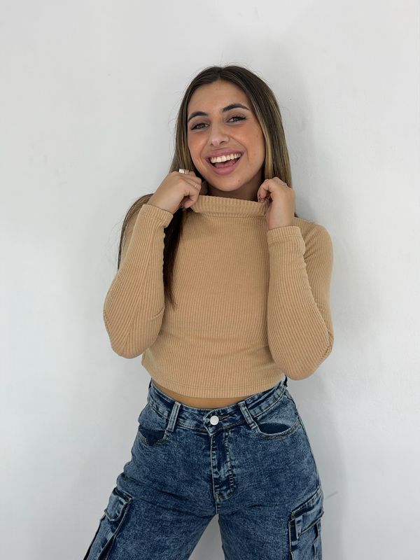 Polera Morley peludita tipo TOP X MAYOR ( Pack de 4 unidades por 290 c/u) INCLUYE SOLO NEGRO