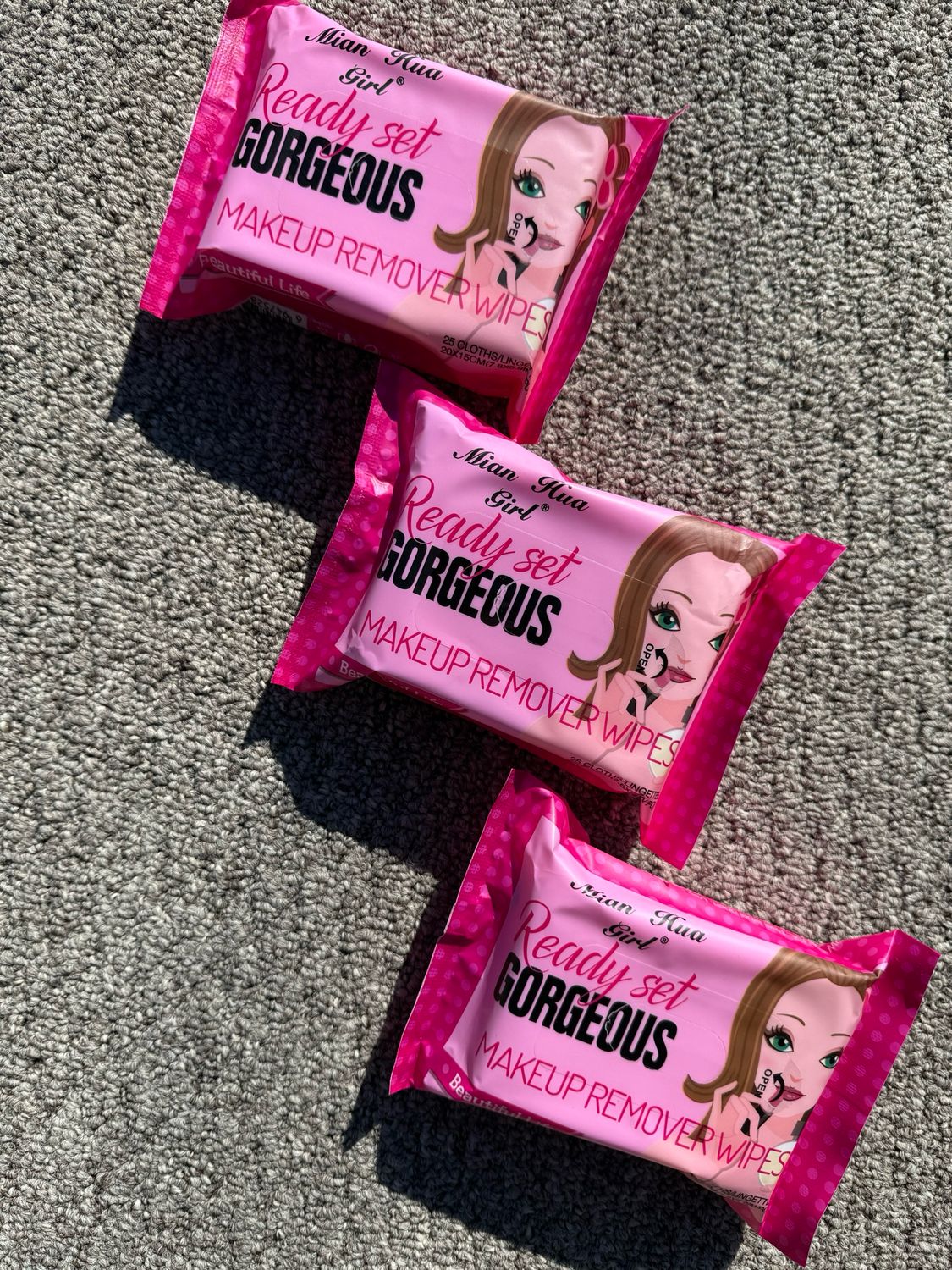 Toallita humeda desmaquillante Toallita humeda desmaquillante