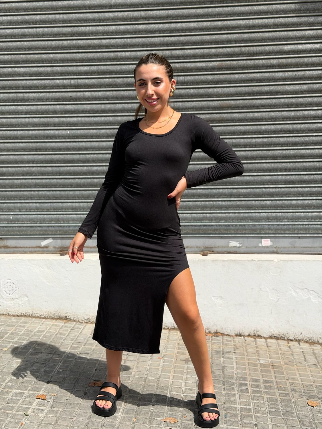 Vestido Samanta en tela brush color negro