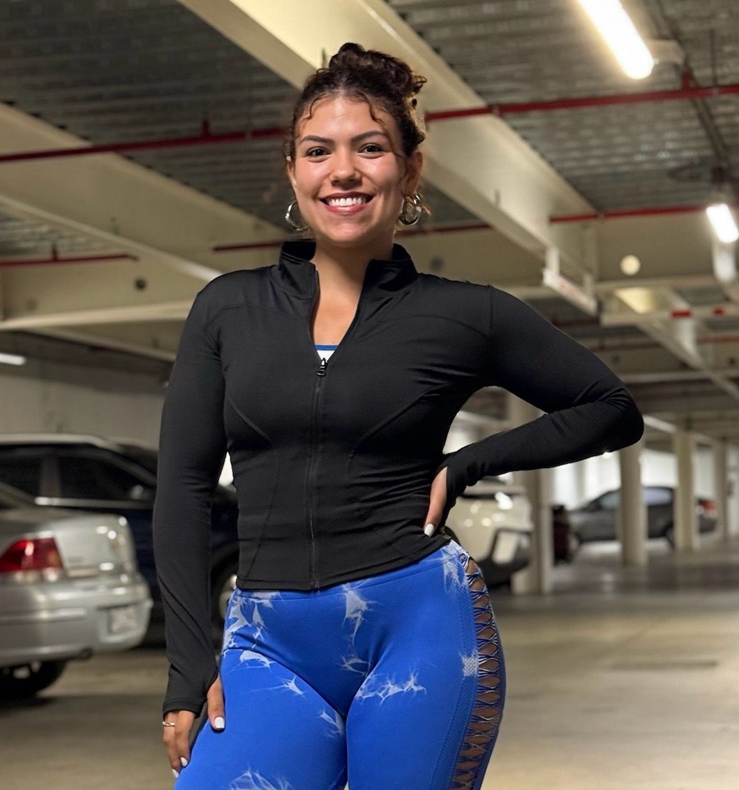 Campera deportiva tela dry fast por MAYOR ($430 c/u Pack de 12 unidades)