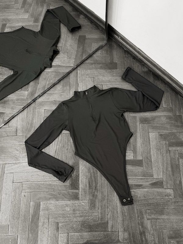 Body Sao Paulo con cierre