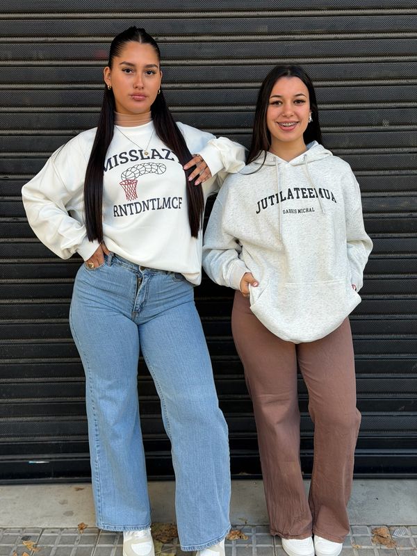 Buzo canguro estampado diseños variados Buzo canguro estampado diseños variados