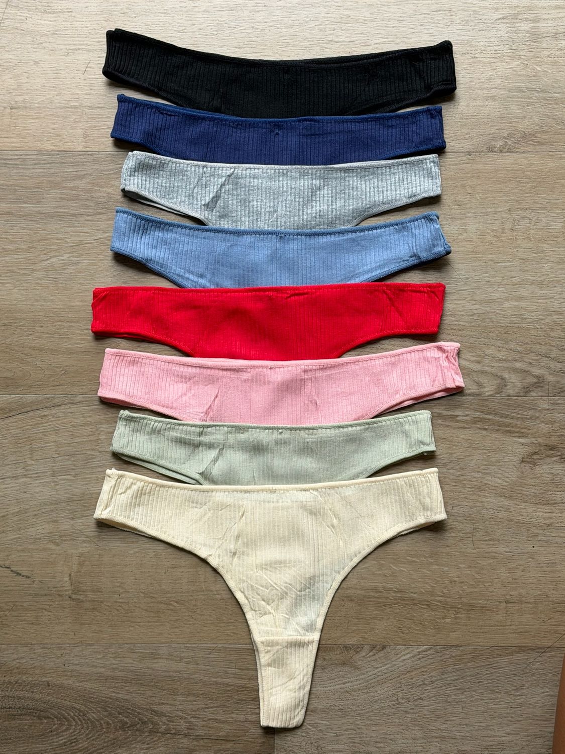 Colaless morley Colaless morley