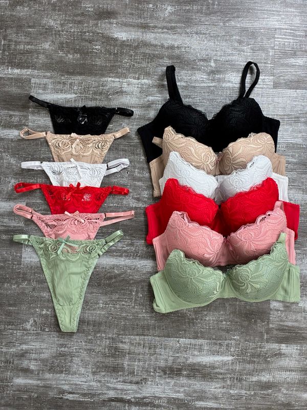 Conjunto de ropa interior -Sosten +colales