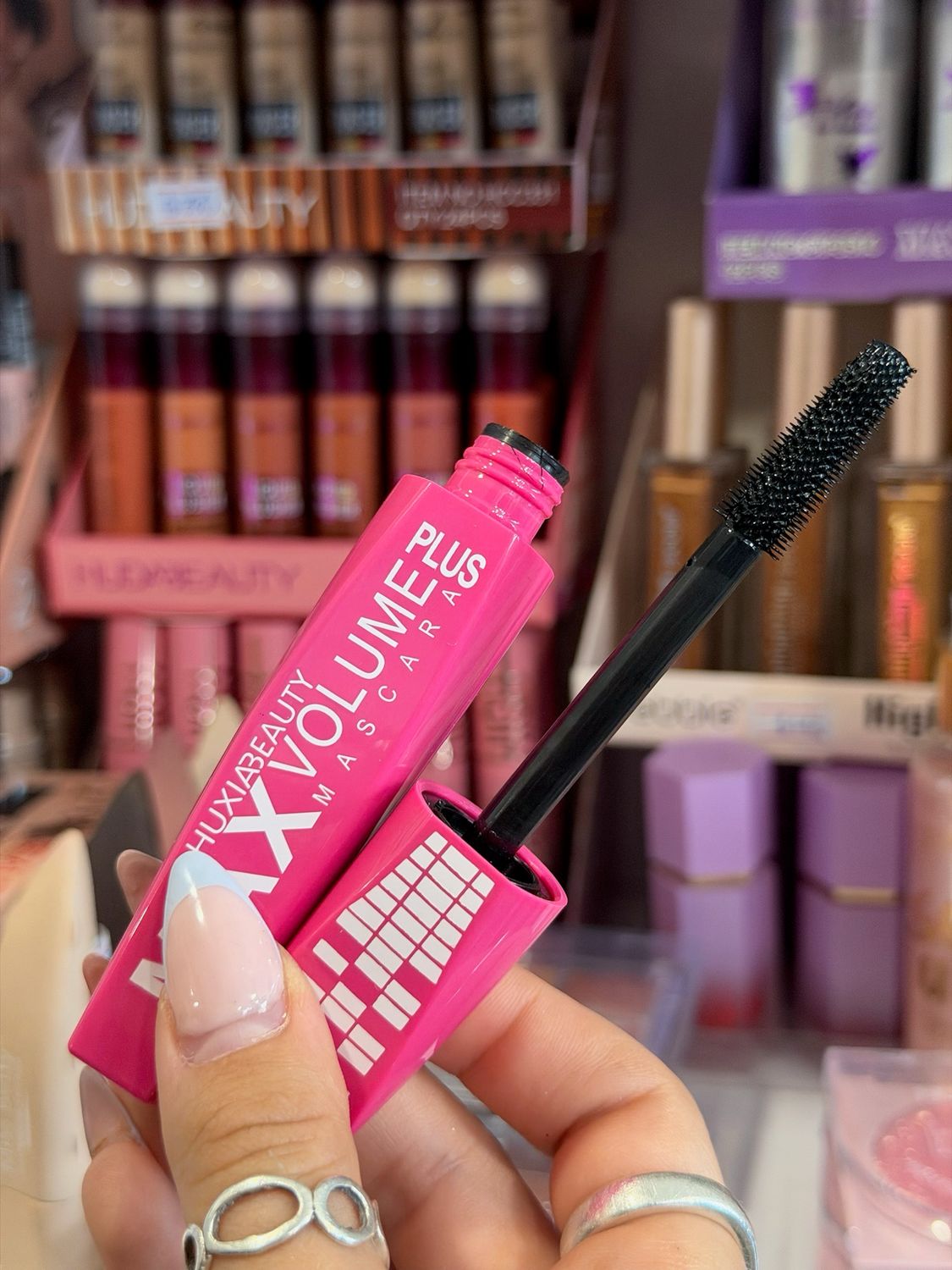 Mascara Rimel de pestañas - Volumen maximo